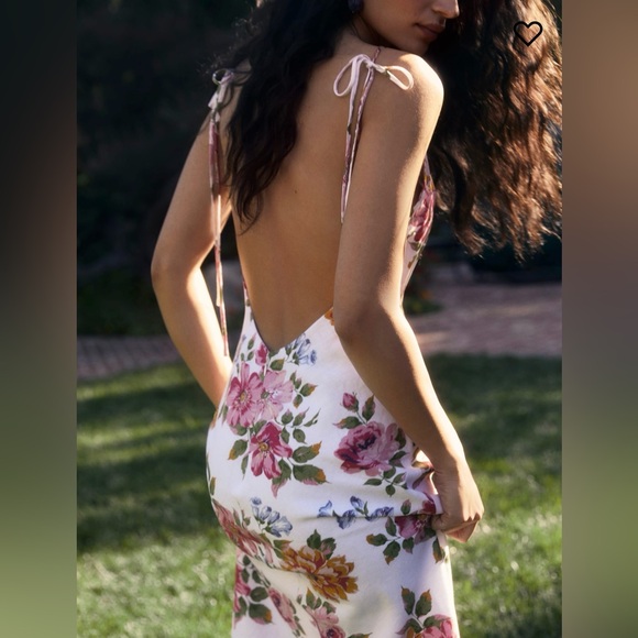 Reformation’s sold out Selina linen dress in Giverny - Picture 1 of 6